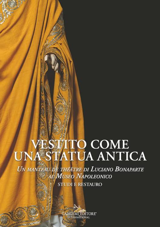 Vestito come una statua antica
